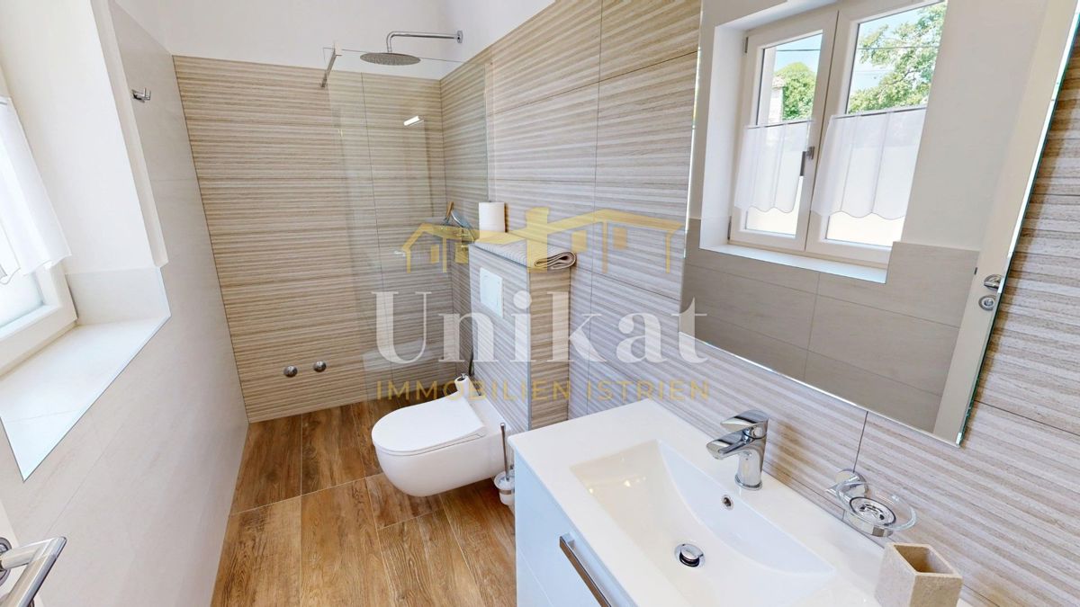 Casa vicino a Vižinada - giardino, piscina, 4 camere da letto